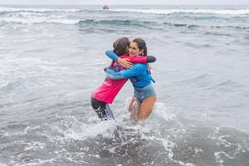 La surfera teldense Julia González, subcampeona júnior de Europa (Foto TA)